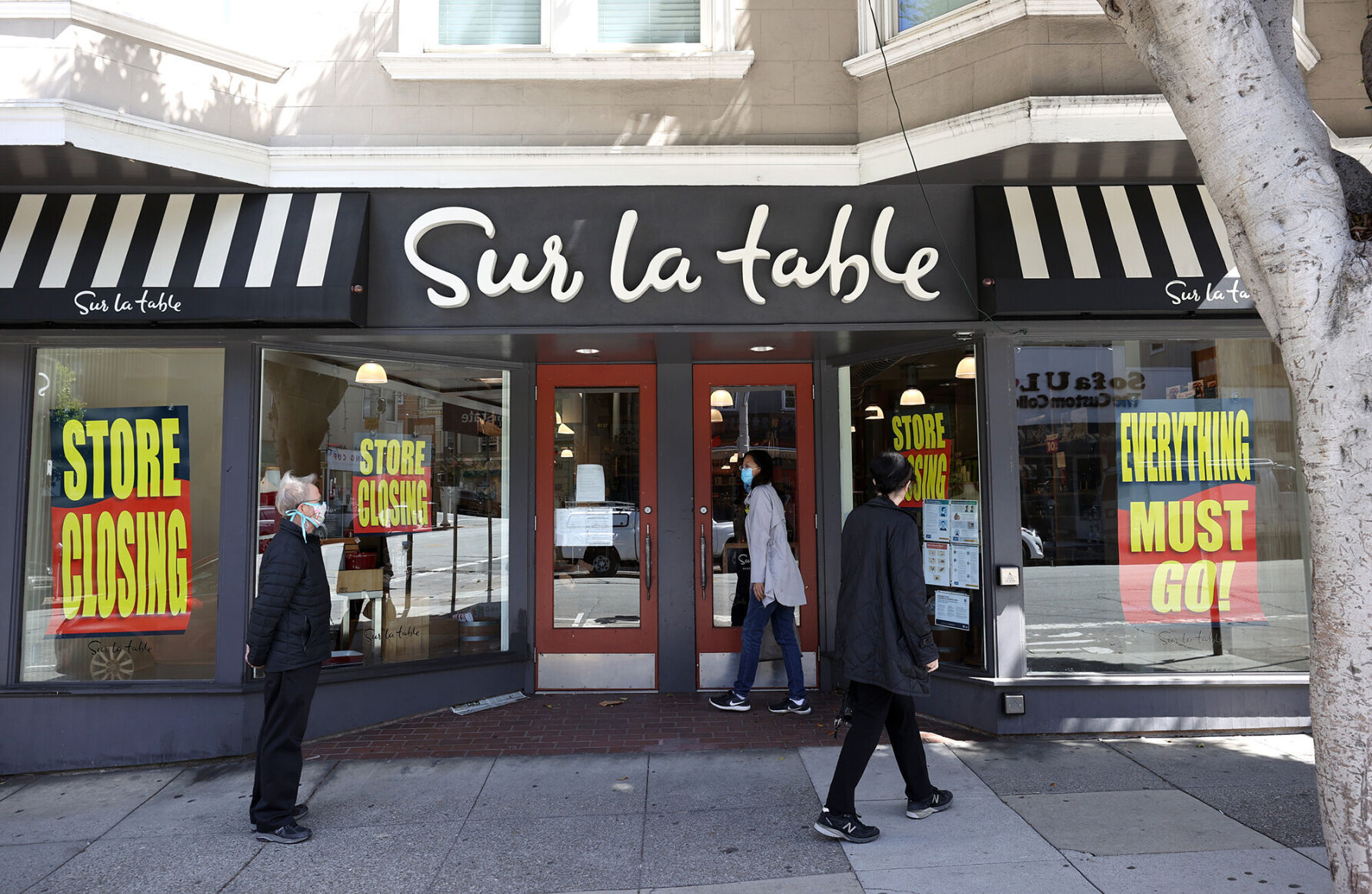 Sur la Table resumes cooking classes in reopened Omaha store